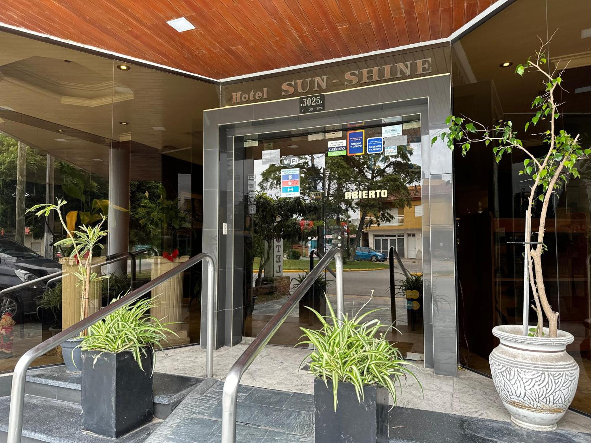 阳光酒店 圣克莱门特雷图尤 外观 照片